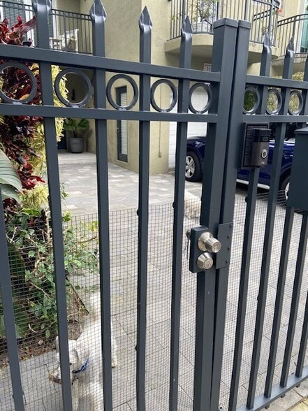 Building Photo - 3082 Mary St