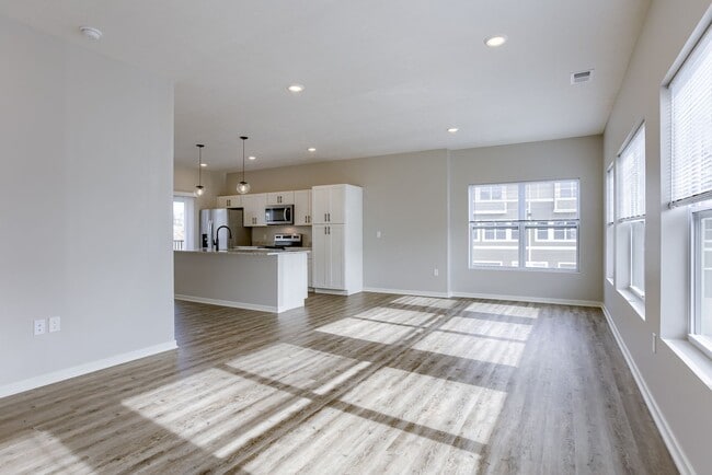 Building Photo - 20874 T Ct