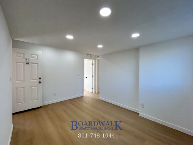 Building Photo - 259 S 230 E