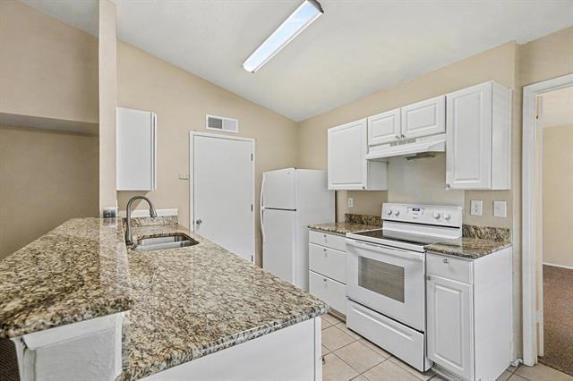 Building Photo - 671 Stonewall Dr