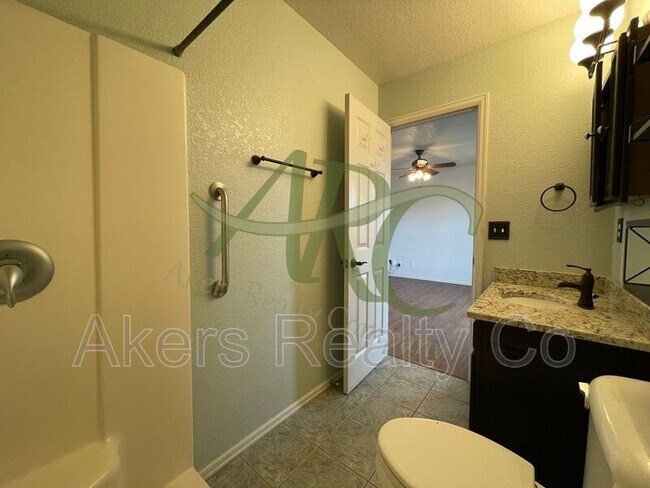 Building Photo - 965 N Cimarron Dr