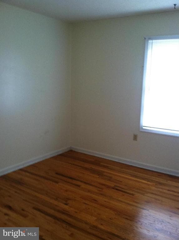 Building Photo - 209 Lakeside Dr