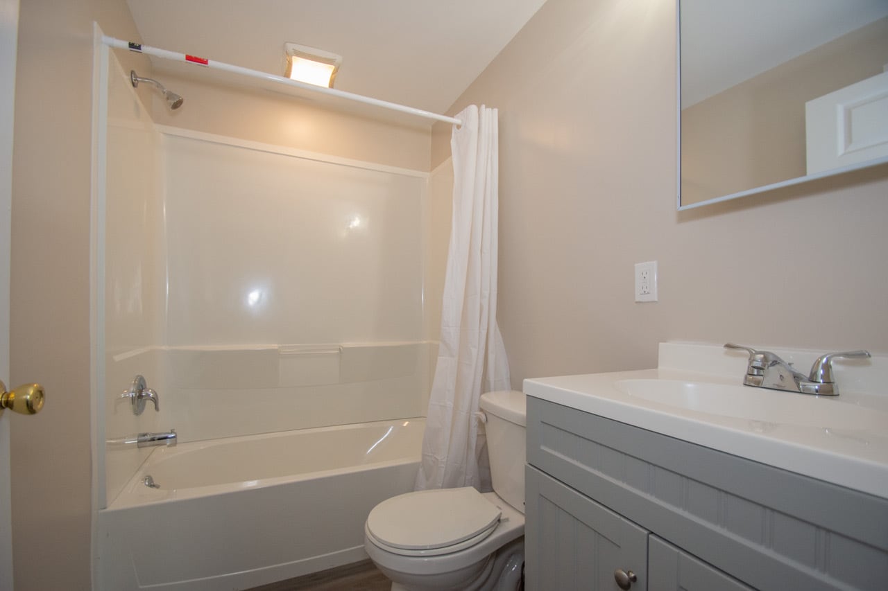 Upper Full Bath - 404 E Barnard St