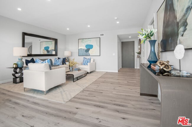 Building Photo - 1226 S Bedford St