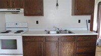 Building Photo - 648 Ankeny Ave