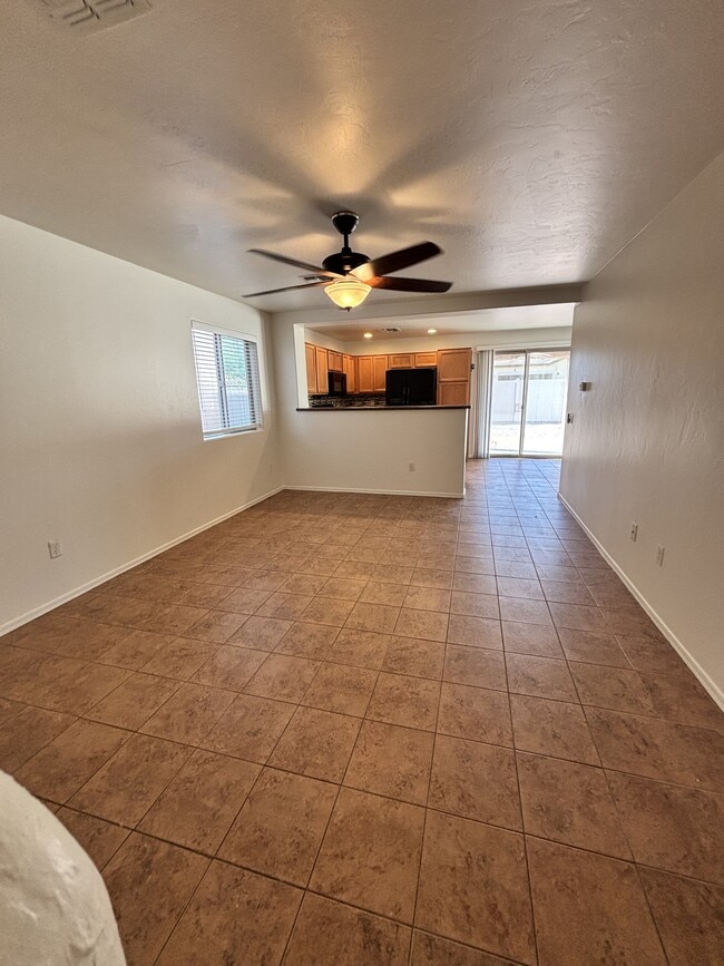 Building Photo - 21415 E Independence Way