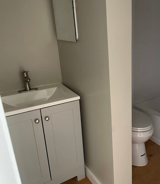 Building Photo - 20 N Main St