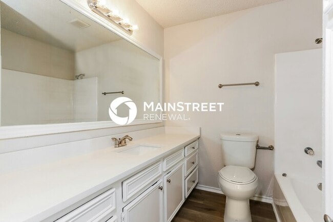 Building Photo - 3 Bedroom Pet-Friendly Home in Crowley, TX with Main Street Renewal