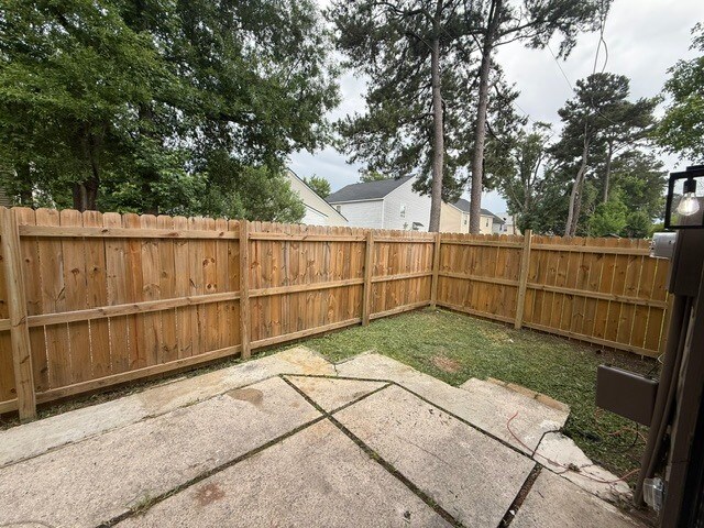 Building Photo - 8640 Roanoke Dr