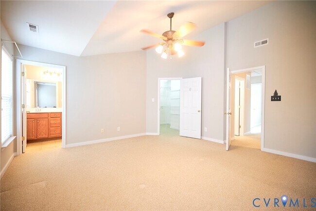 Building Photo - 315 Kingscote Ln