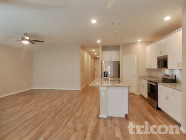 Building Photo - 5907 Noah Pl