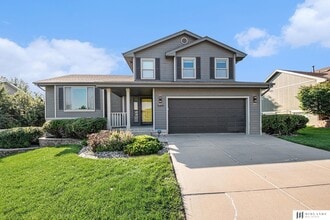 Building Photo - 11419 S 44th St