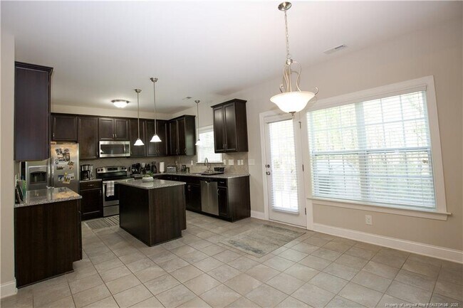 Building Photo - 747 Century Dr