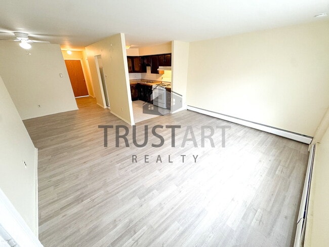 Building Photo - 6020 Hegerman St