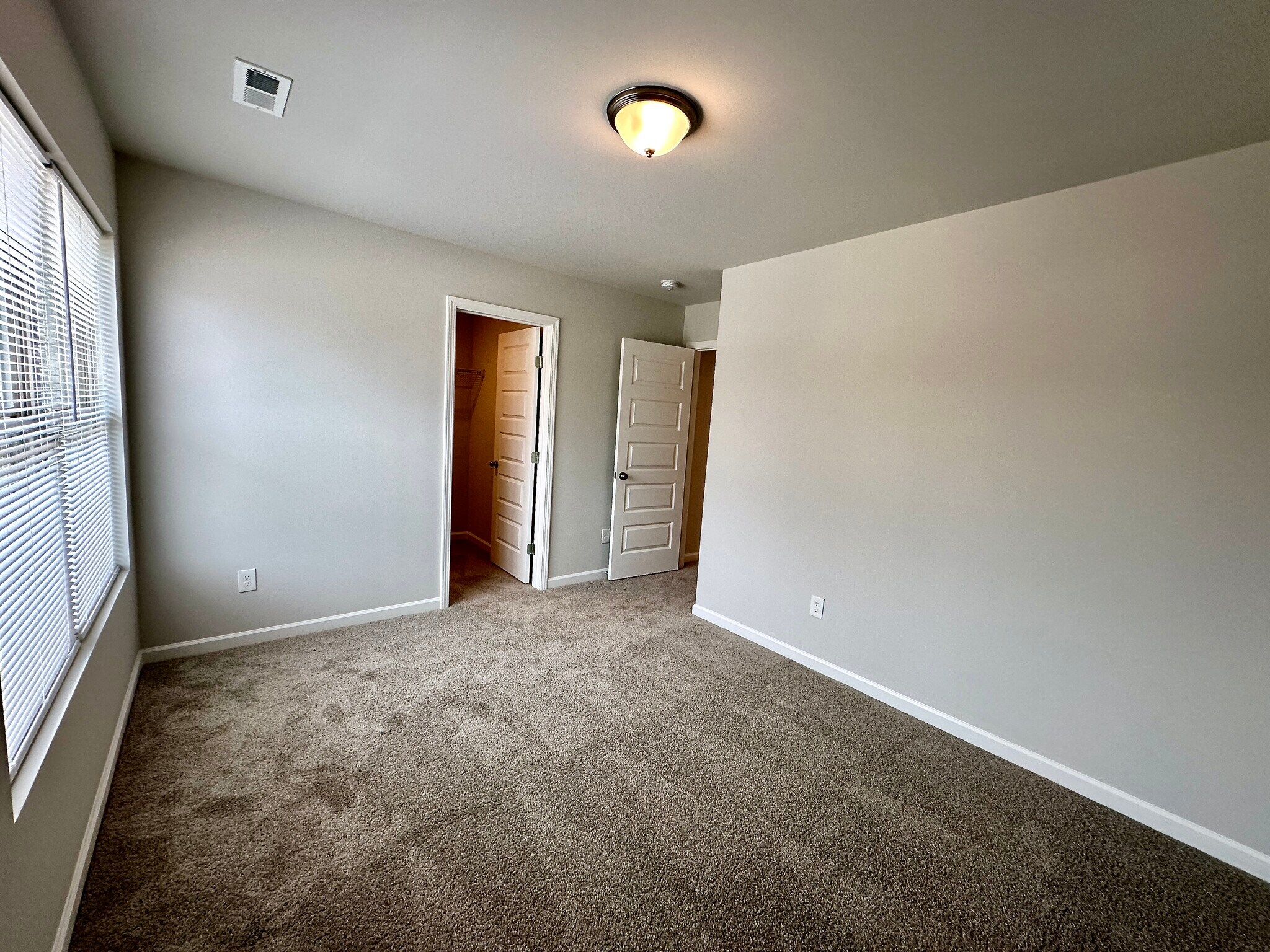 Building Photo - 14709 Ravenel Dr