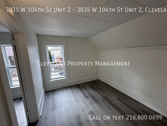 Building Photo - 3035 W 104th St