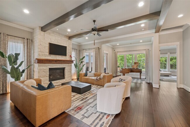 Building Photo - 2215 Blue Duck Ln