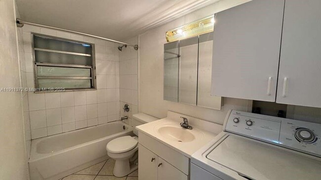 Building Photo - 6195 W 18th Ave