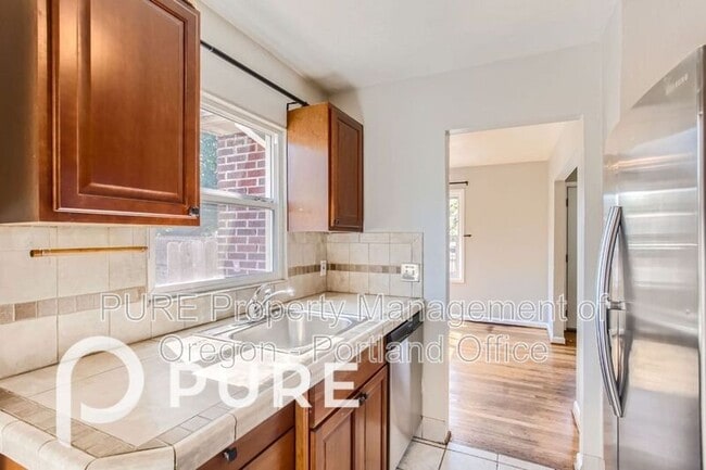 Building Photo - 3740 SE 134th Ave