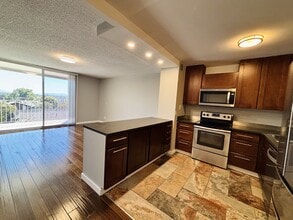 Building Photo - 710 E 200 S