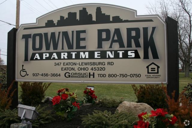 Entrance - Towne Park Apartments