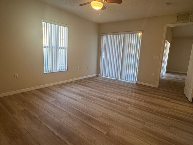 Building Photo - 2510 Hamlet Ln
