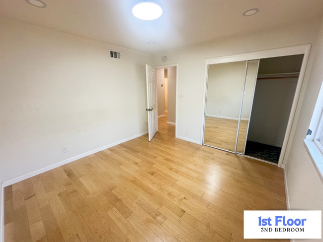 Building Photo - 788 S Bernardo Ave