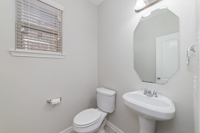 Building Photo - 11911 Cittanova Dr