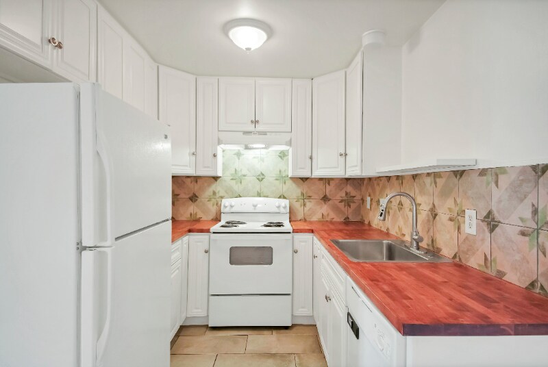 Building Photo - 47 Dearborn Pl