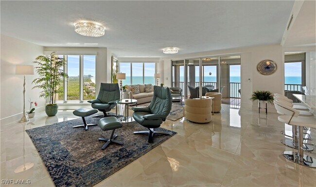 Building Photo - 8111 Bay Colony Dr