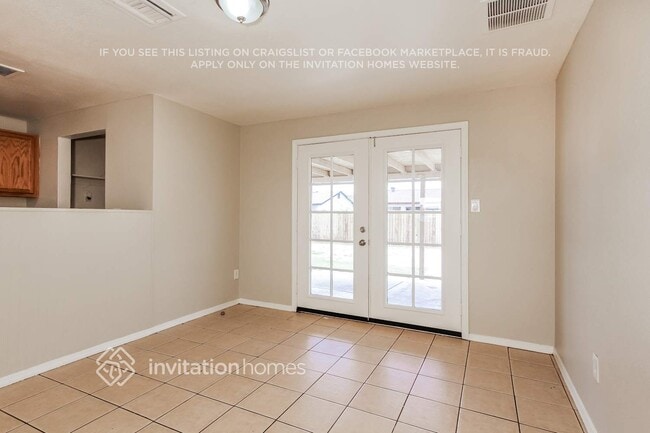 Building Photo - 2842 N 65th Ave