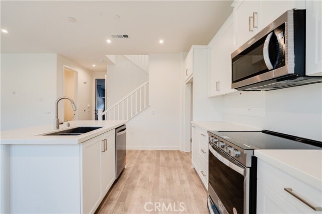 Building Photo - 16042 Olivas St