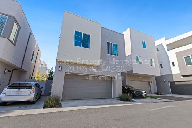 Building Photo - 167 Tenor