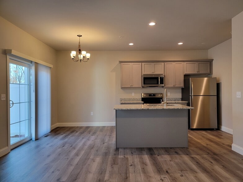 Building Photo - 227 Sage Blvd