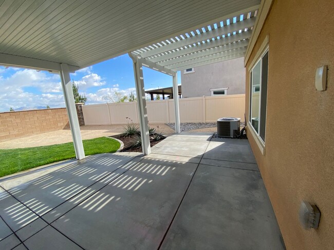 Building Photo - Beautiful Home in Perris