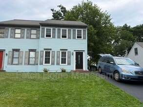 Building Photo - 55 Beech Ln