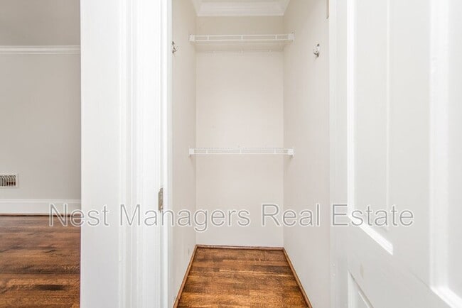 Building Photo - 220 Bradford Ave