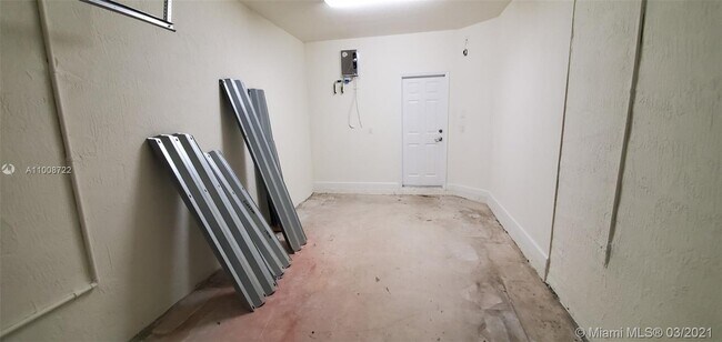 Building Photo - 6538 S Anise Ct