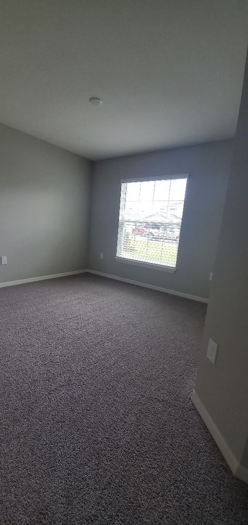 Building Photo - 4-Bedroom, 2-Bathroom in Villamar Winter Haven