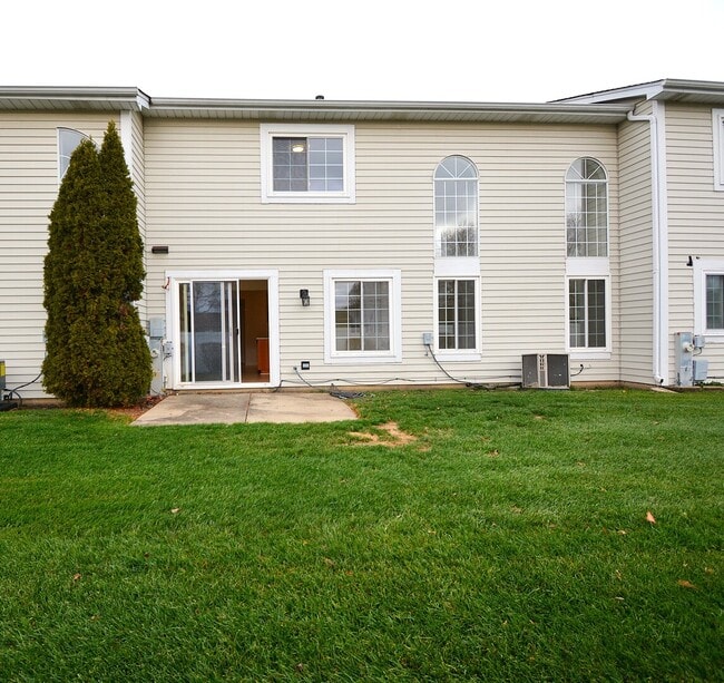 Building Photo - 1151 Longford Rd