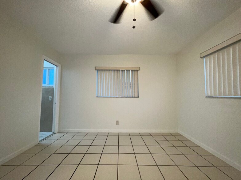 Building Photo - 4171 NW 110th Ave