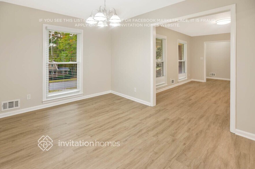Building Photo - 3570 Greentree Farms Dr