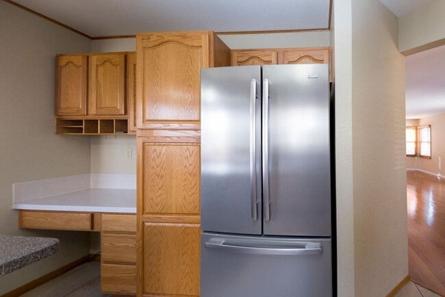 Building Photo - Home backing to foothills