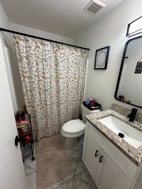 Building Photo - 4013 Hawthorne Cir