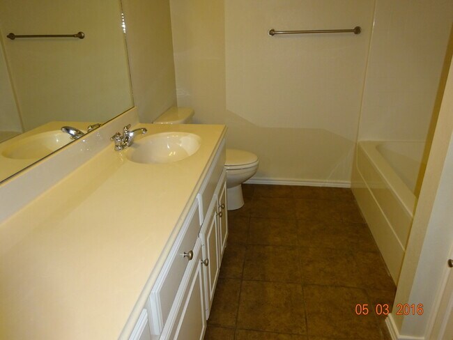 Building Photo - House Located Near Frenship Schools & Close Access to 82nd & Marsha Sharp Fwy!