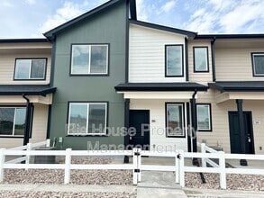 Building Photo - 3905 Canoe St