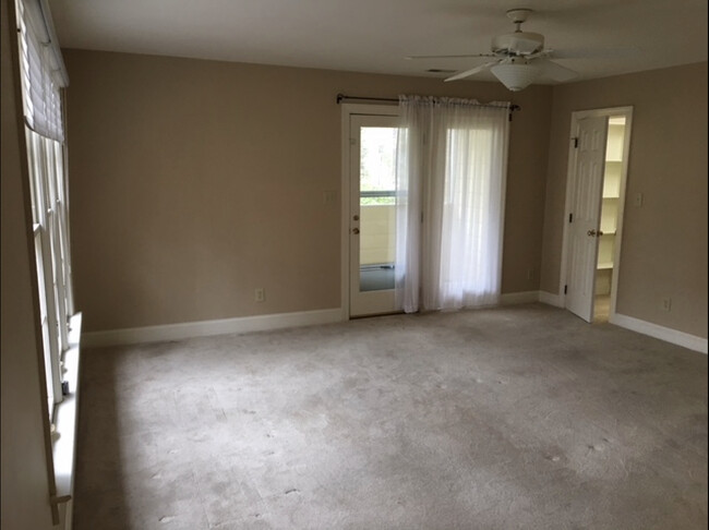 Building Photo - 4108 Landfall Ct