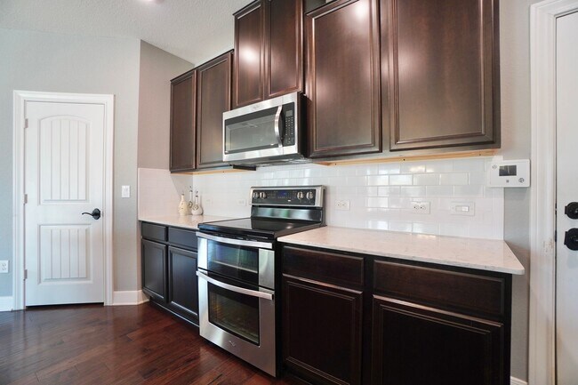 Building Photo - 7016 Lickeen Ct