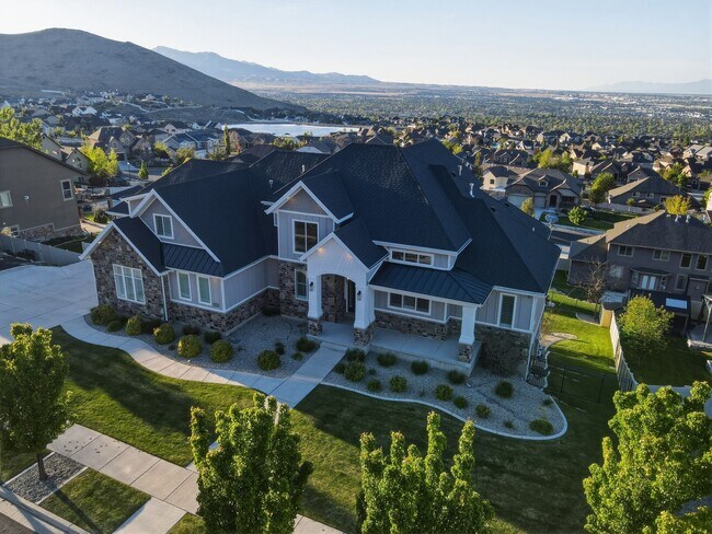 Building Photo - Luxurious Herriman 6 Bed with Indoor Court, Theater & Stunning Views!!!