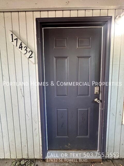 Primary Photo - 17432 SE Powell Blvd